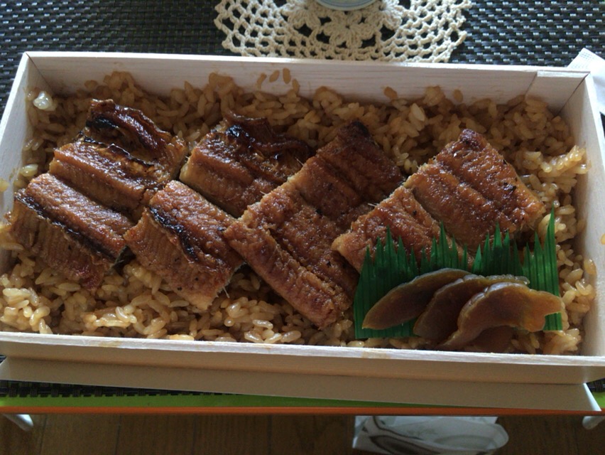 グルメ] うなぎ弁当 ～魚伊～ u2013 旅とまちなみとパインどうでしょう～